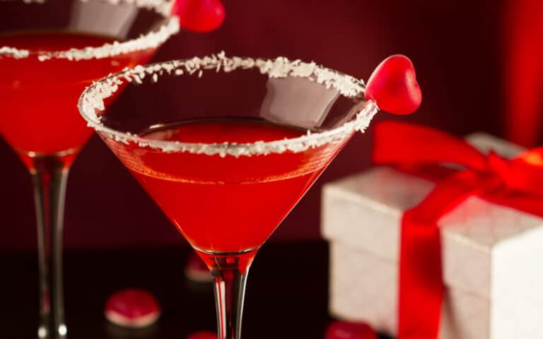 Enchanting Valentine’s Day Cocktails That Will Wow Your Date
