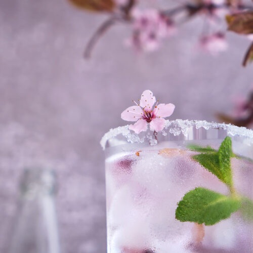 Non-Alcoholic Lavender Lemonade with a flower