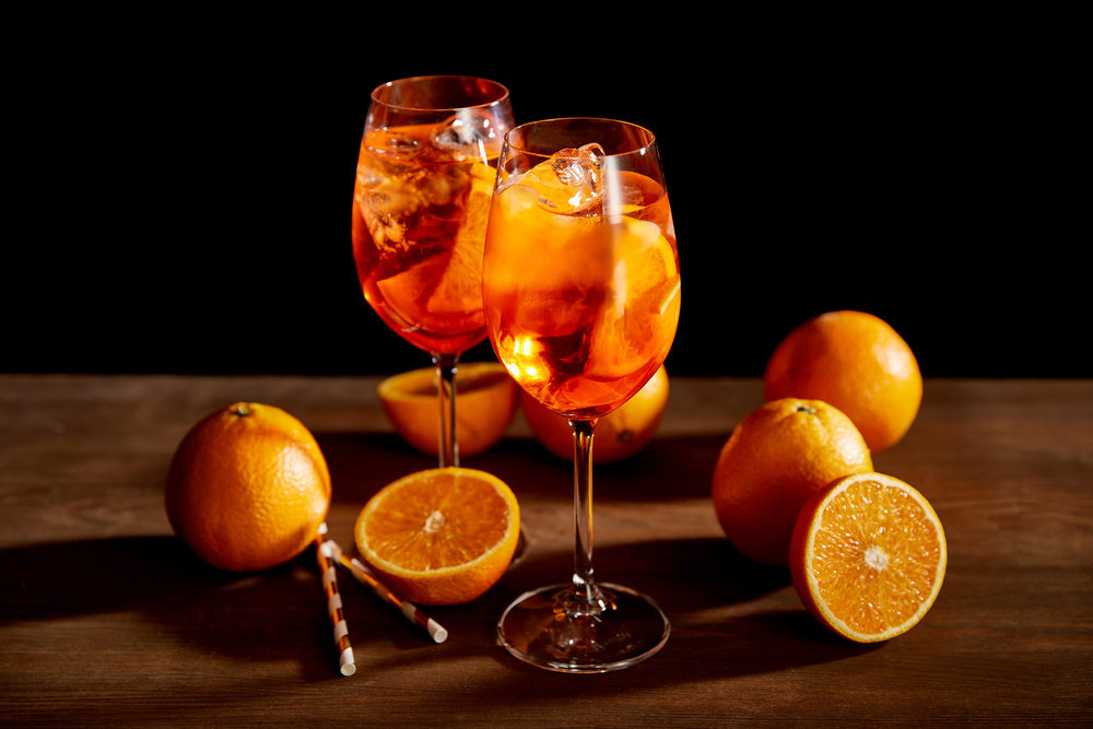 Aperol Spritz made with Prosecco and garnished with orange slices